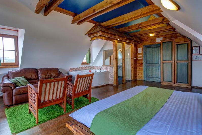 פרימבורק Hotel Leyla מראה חיצוני תמונה