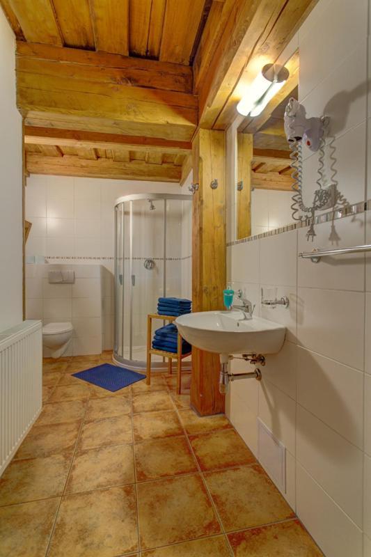פרימבורק Hotel Leyla מראה חיצוני תמונה